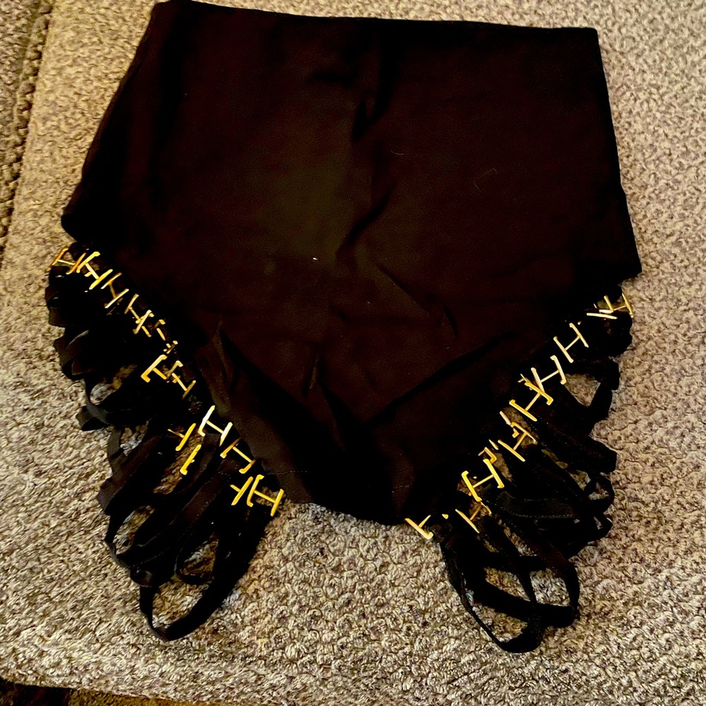 This is a sexy skirt with a drop dead design on the side!